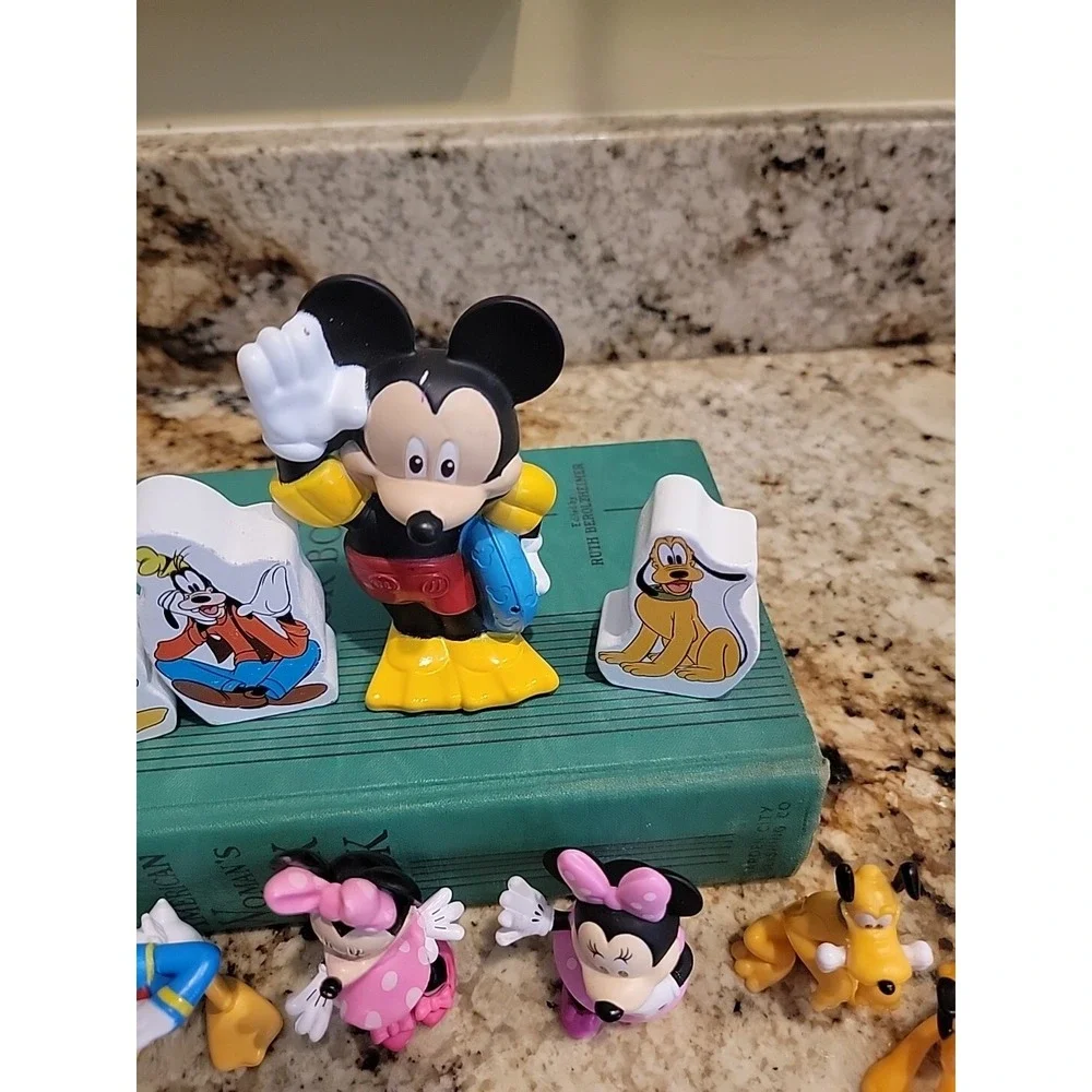Mickey Mouse and Friends Toys Set Figures Lot Cake Topper Figurines Lot Of 17